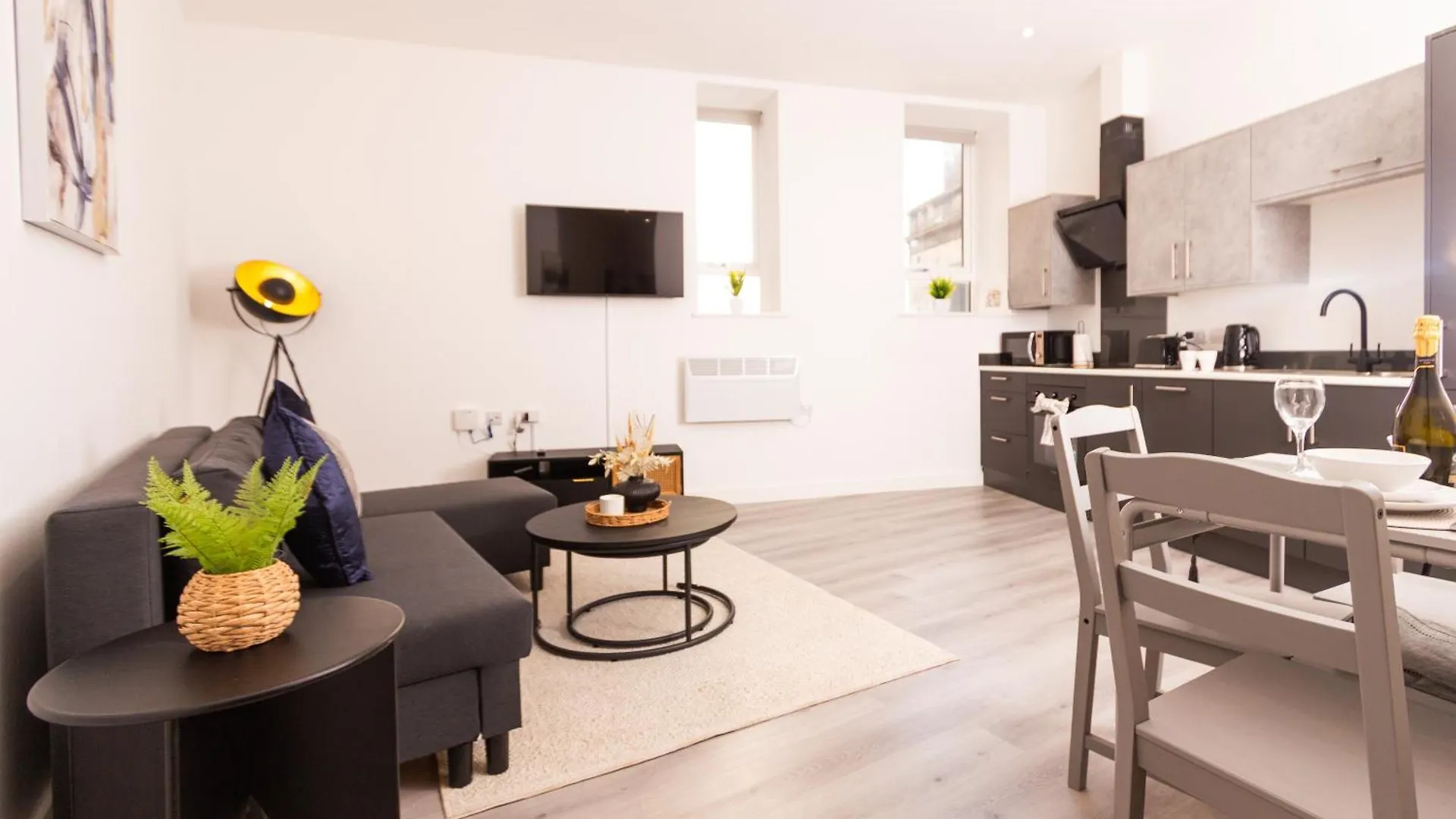 City Getaway - Cosy 1Bed Apt In Hull Centre Kingston upon Hull 0*,